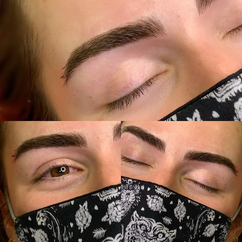 Foto de Bianca Beauty - Sobrancelhas e Maquiagem