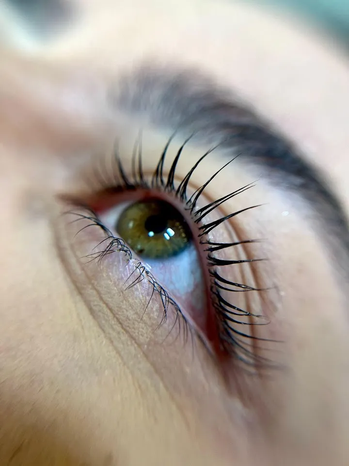 Foto de Bruna Barthel | Lash Lifting, Design de Olhar e Maquiagem em Foz do Iguaçu