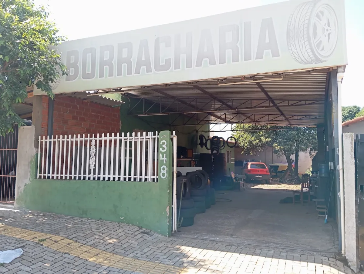 Foto de BORRACHARIA Universitario