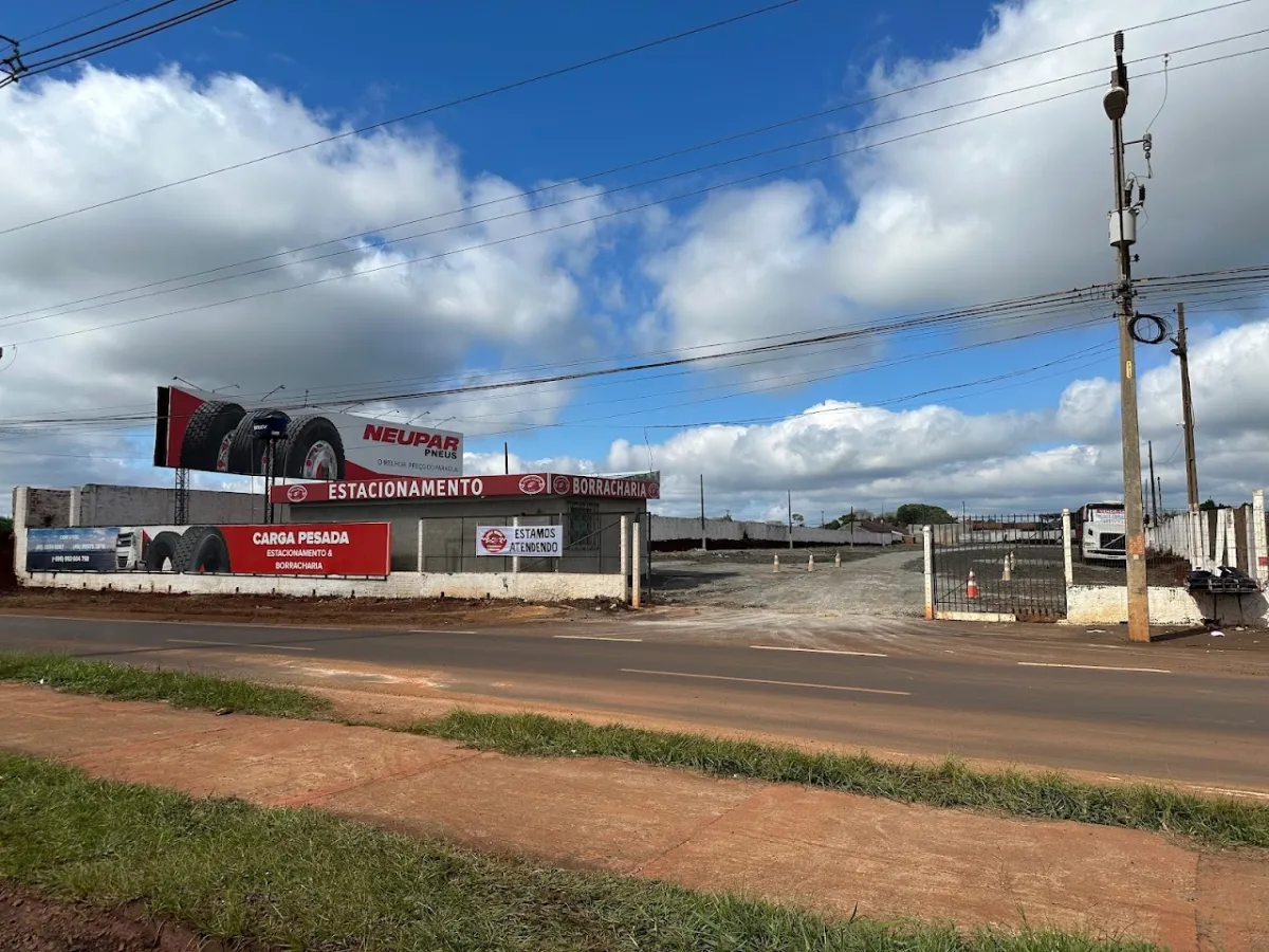 Foto de CARGA PESADA ESTACIONAMENTO E BORRACHARIA