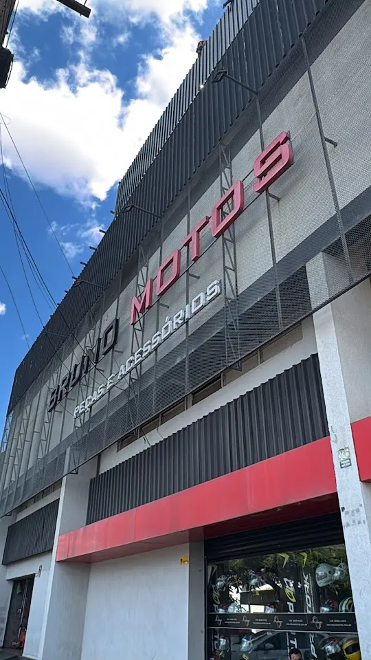 Foto de Bruno Motos (Matriz - Loja Vila Portes)