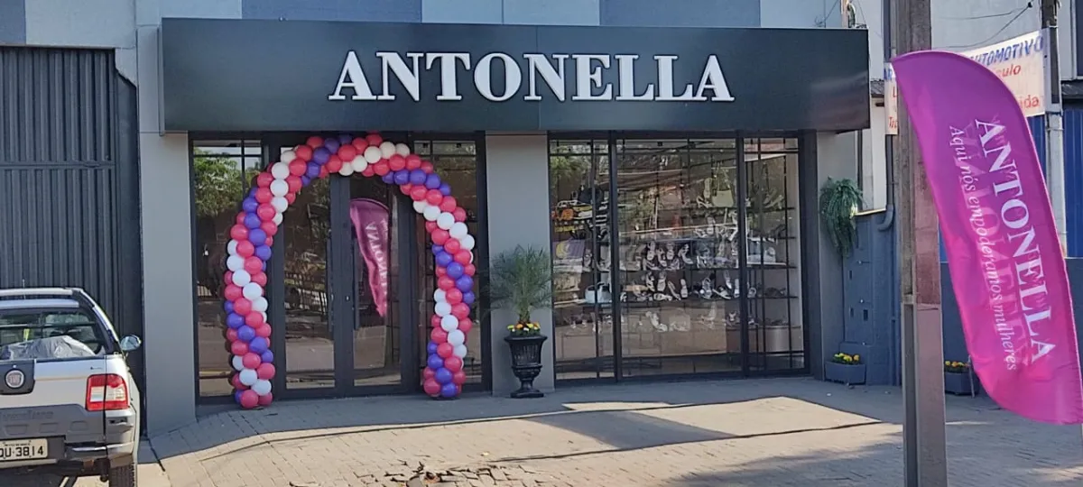 Foto de Antonella Calçados Foz