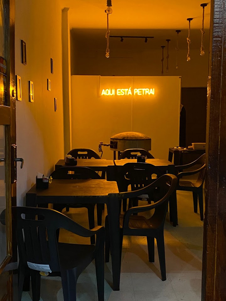 Foto de Aqui está Petra | Comida Árabe, Manakish No Saj