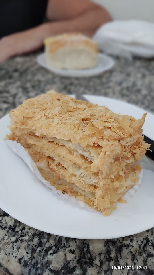 Foto de Pão Quente Panificadora e Confeitaria